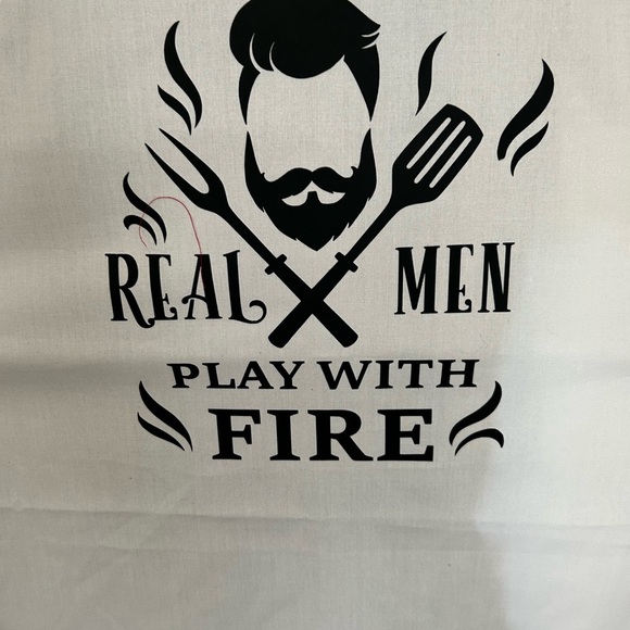 White Apron with Black Graphic Print- Real men play with fire- new - Picture 3 of 5